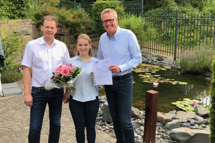 BÜSCHER gratuliert zur Abschlussprüfung!